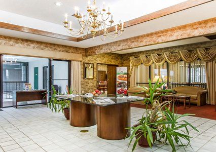 Executive Inn And Suites Enterprise Interior foto